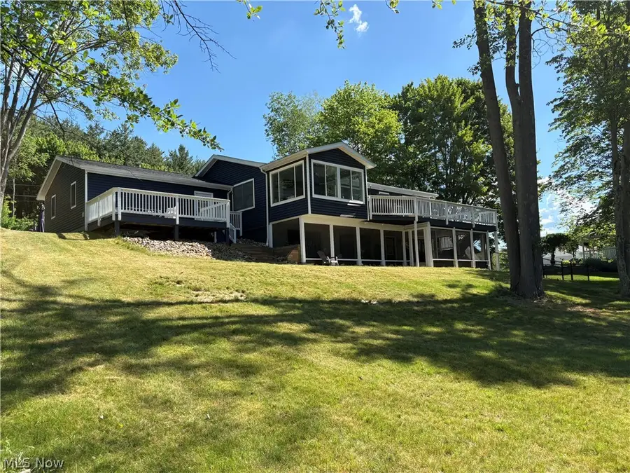 2396 Plum Creek Drive, Roaming Shores, OH 44084 - #2