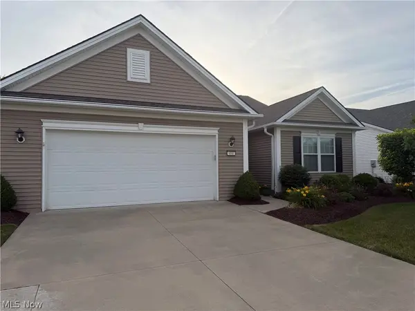 484 Water Pointe Lane, Brunswick, OH 44212