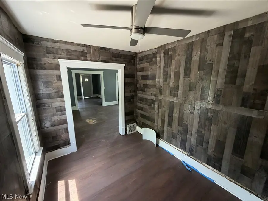 1101 E 71st Street, Cleveland, OH 44103 - #3