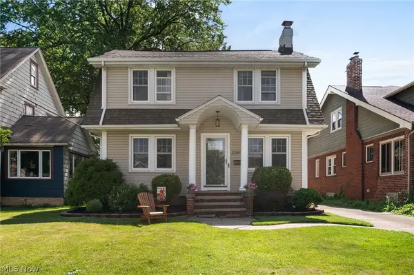 2241 Arthur Avenue, Lakewood, OH 44107