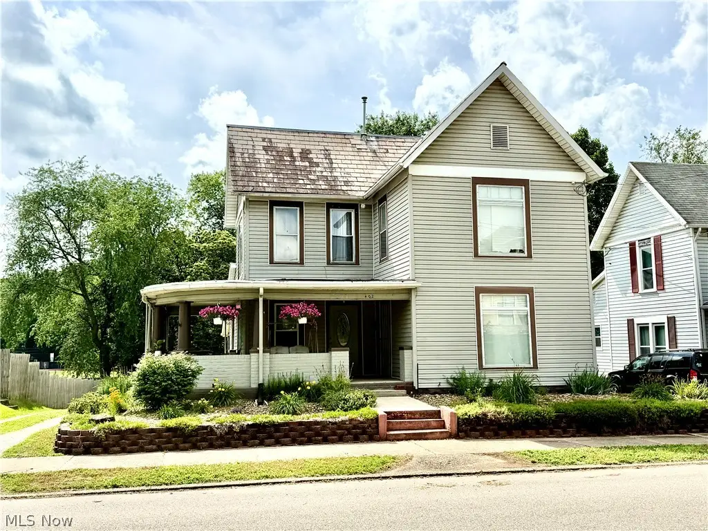 402 Cross Street, Newcomerstown, OH 43832 - #1