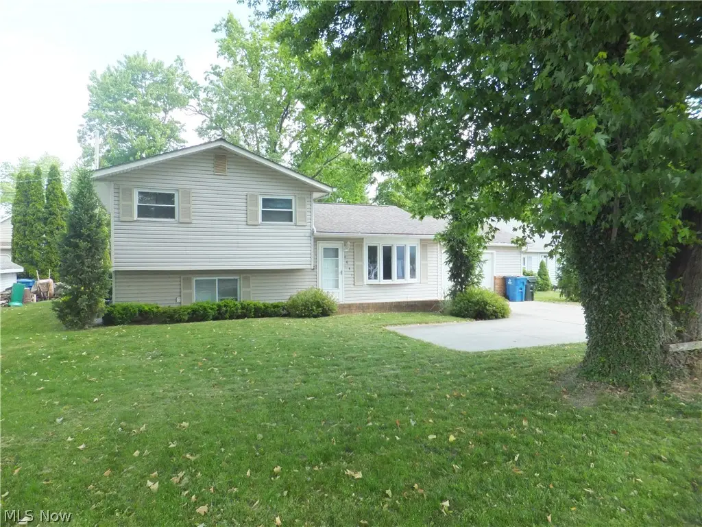 4641 E Lake Road, Sheffield Lake, OH 44054 - #1
