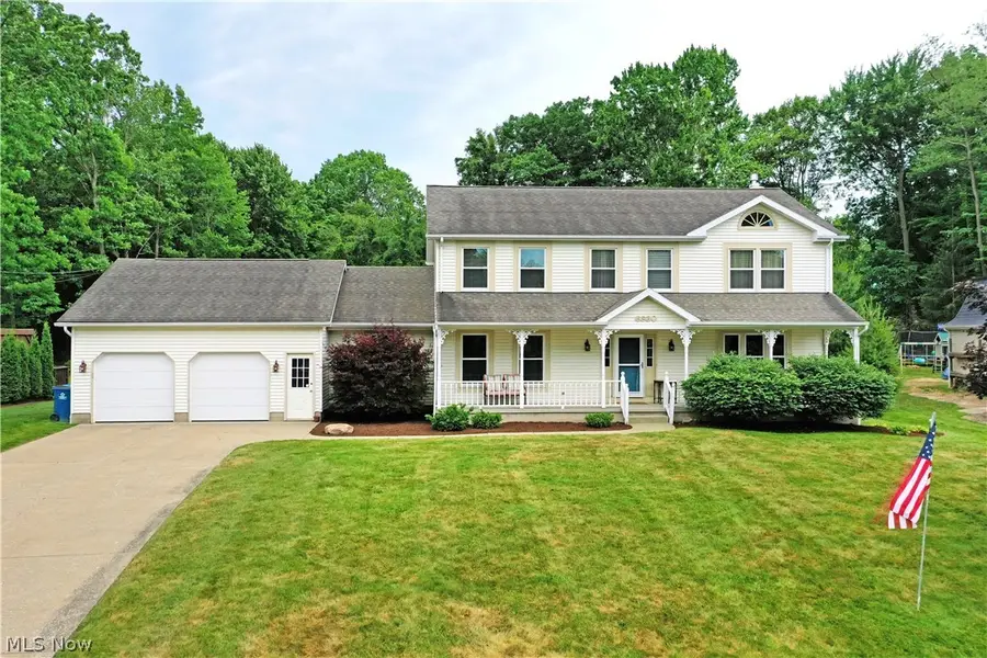 8930 Echo Lake Ne Drive, Warren, OH 44484 - #2