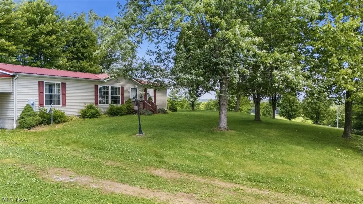 4731 State Route 555, Little Hocking, OH 45742 - #1