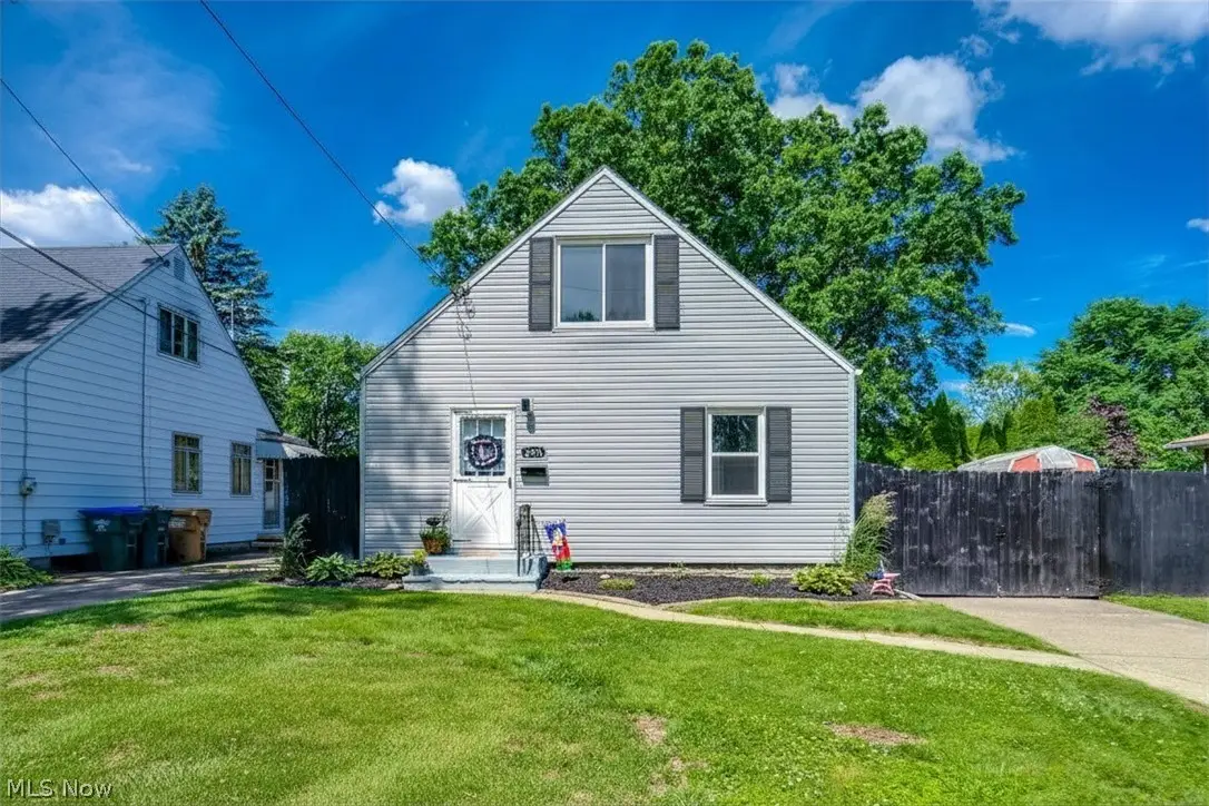 1930 18th Street, Cuyahoga Falls, OH 44223 - #1