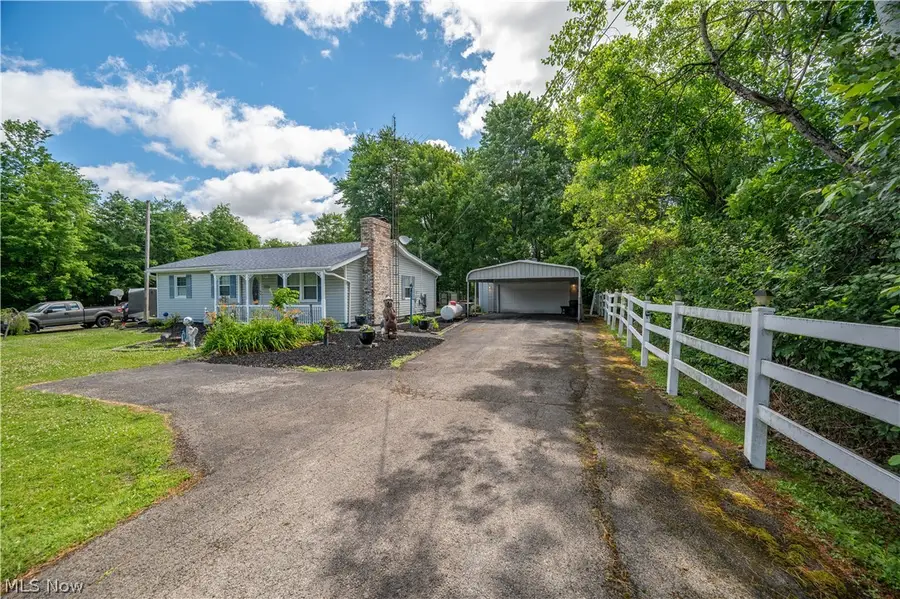 1227 N Pricetown Road, Diamond, OH 44412 - #3