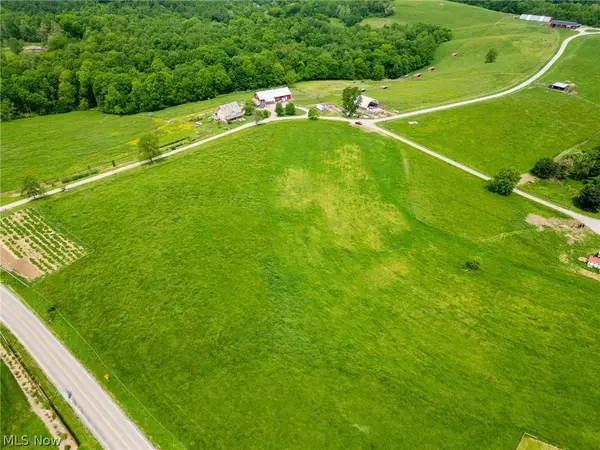 County Road 407, Millersburg, OH 44654