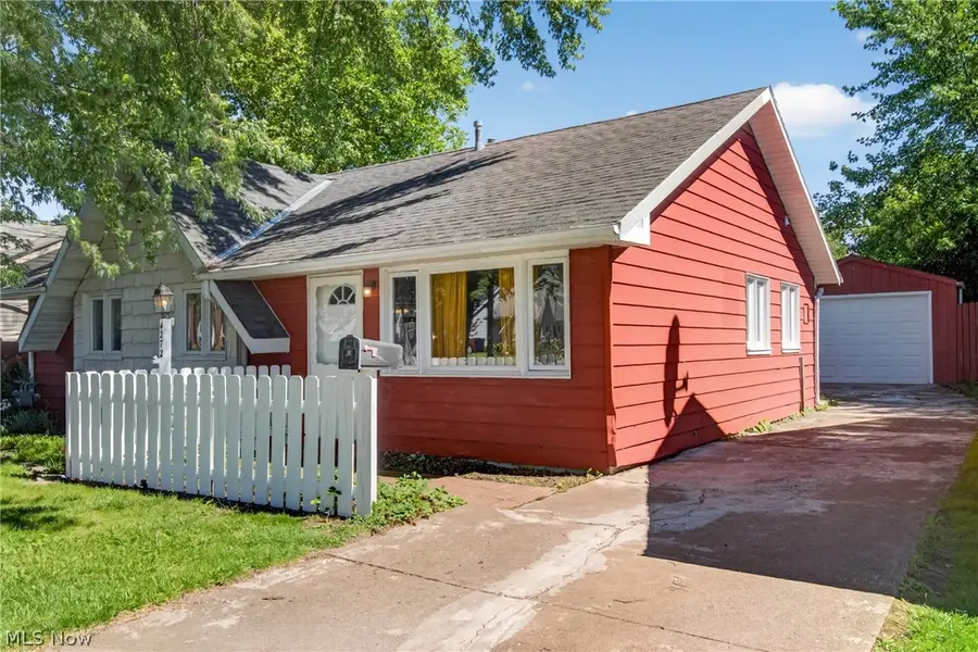 4272 Brockley Avenue, Sheffield Lake, OH 44054 - #3
