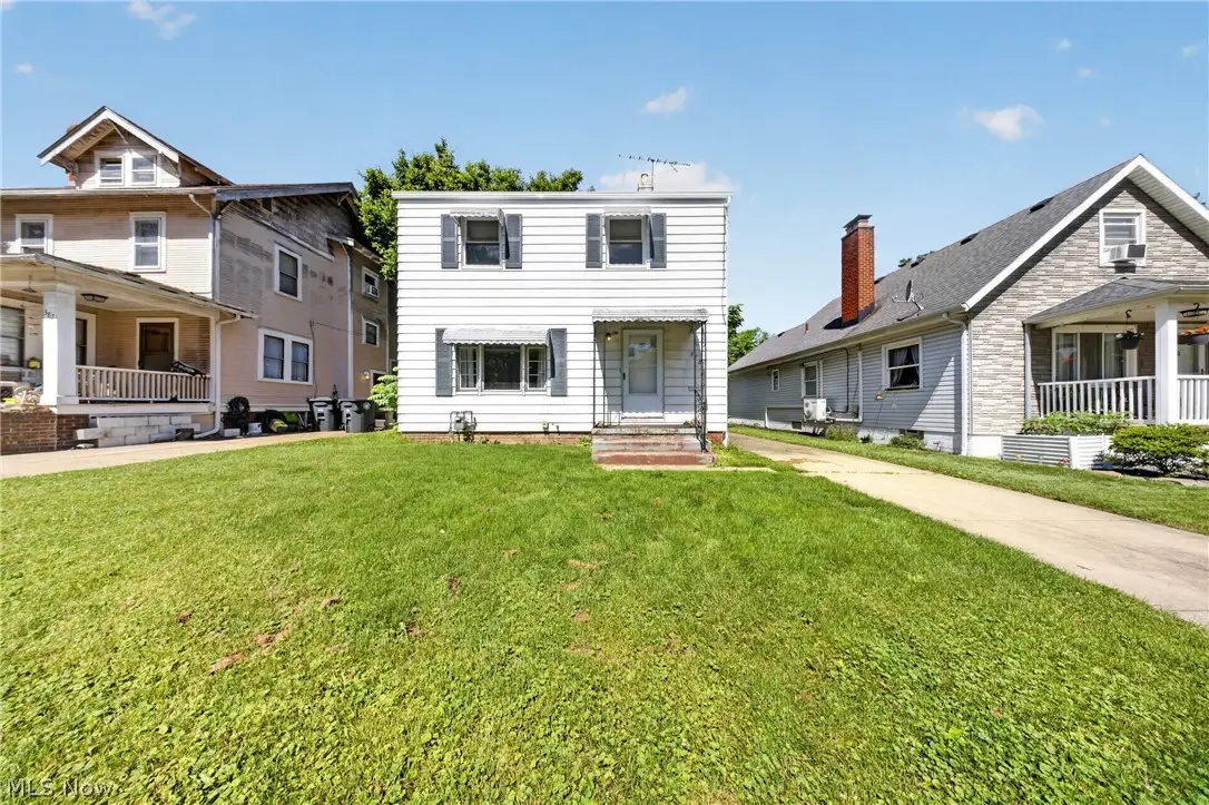 378 Hillwood Drive, Akron, OH 44320 - #1