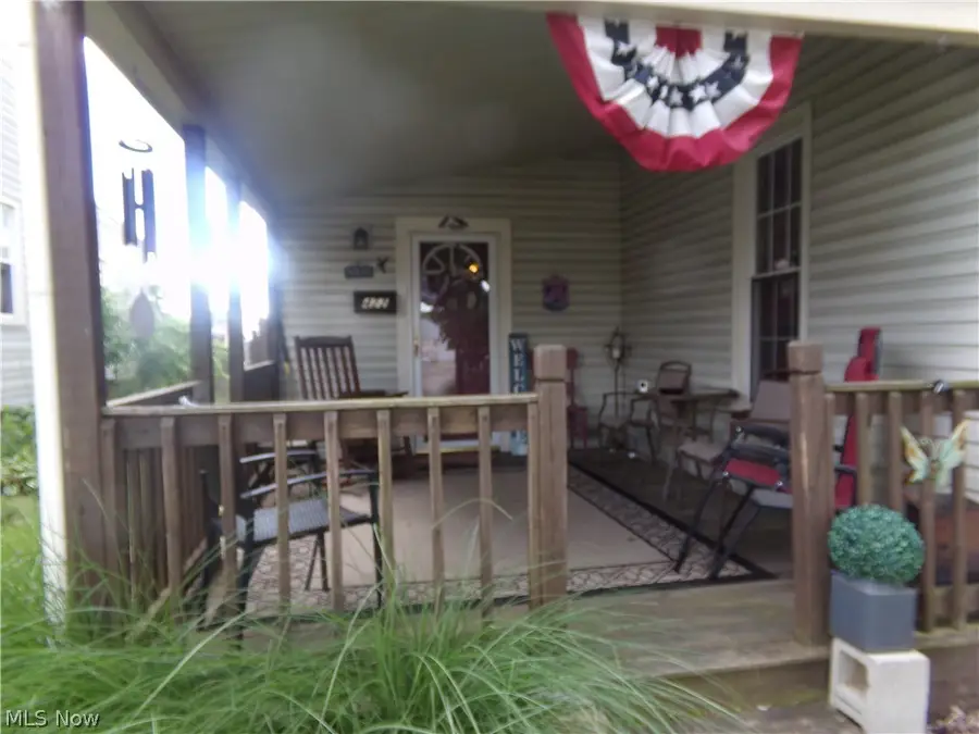 422 N Dawson Street, Uhrichsville, OH 44683 - #2