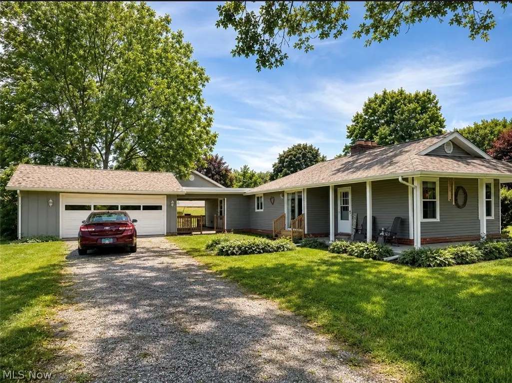 3146 Meadowwood Nw Street, Massillon, OH 44646 - #1
