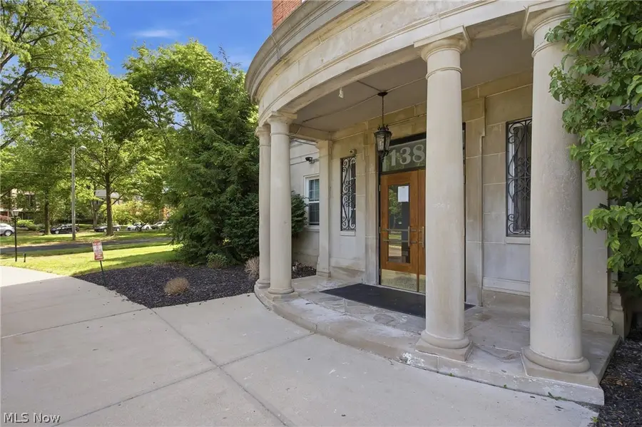 13800 Fairhill Rd #419, Shaker Heights, OH 44120 - #2