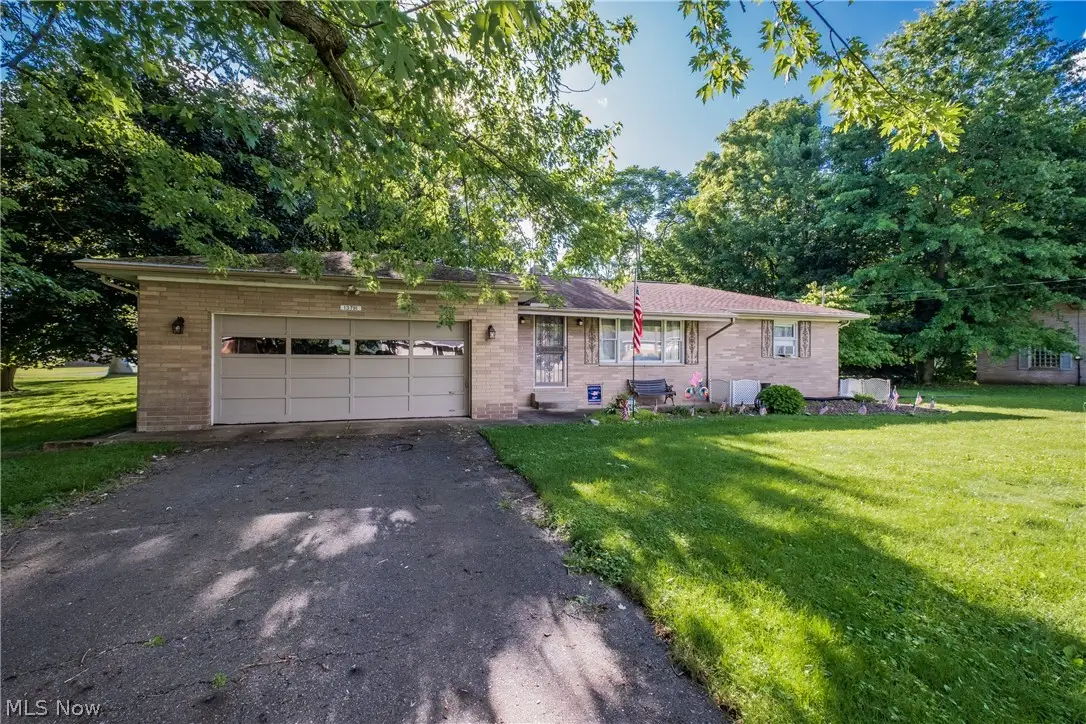13791 Amodio Nw Avenue, Uniontown, OH 44685 - #1