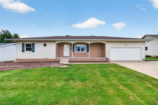 5732 Perry Hills Sw Drive, Canton, OH 44706