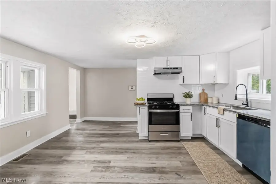 3129 W 31st Street, Cleveland, OH 44109 - #3