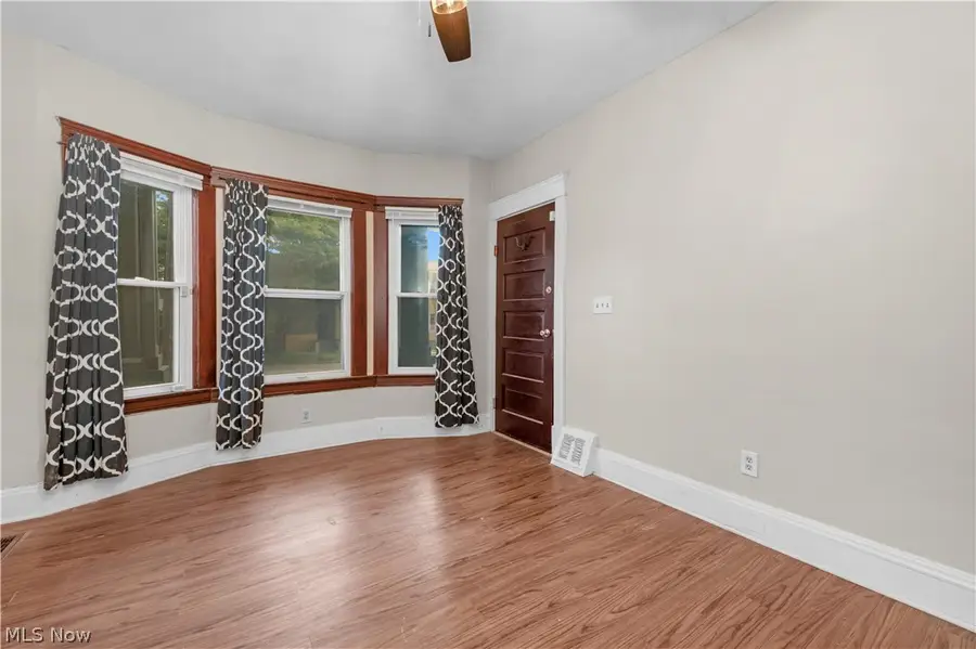 8005 Lake Avenue, Cleveland, OH 44102 - #3