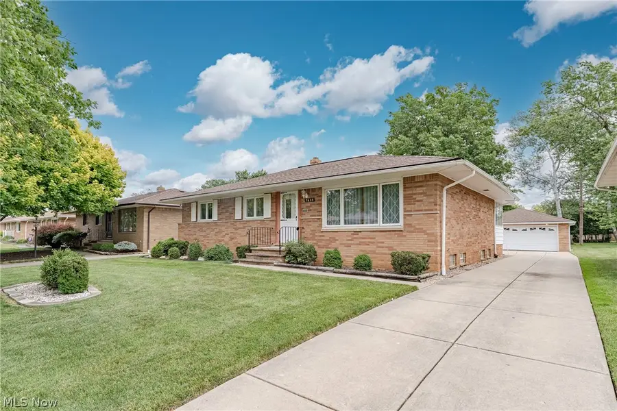 7635 Tamiami Drive, Parma, OH 44134 - #2