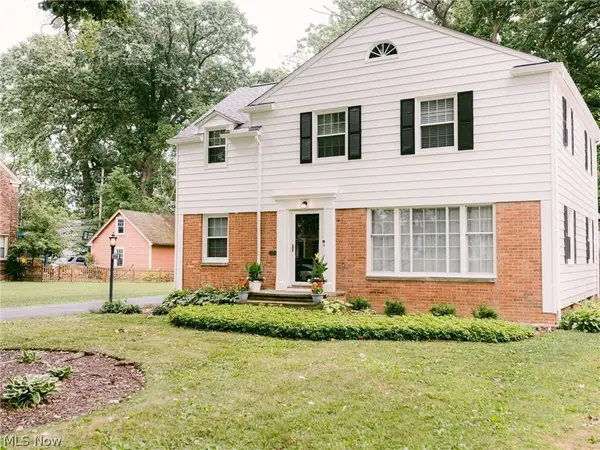 19406 Scottsdale Boulevard, Shaker Heights, OH 44122