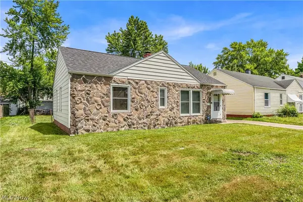 3905 E 189th Street, Cleveland, OH 44122