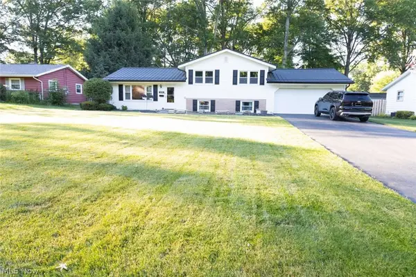 3898 Bryant Drive, Youngstown, OH 44511