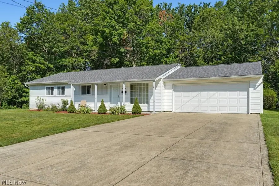 6326 Strathallan Drive, Bedford Heights, OH 44146 - #2