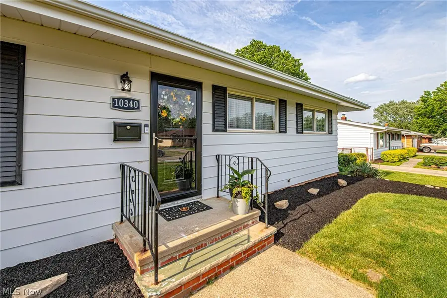 10340 Terrace Court, Parma, OH 44130 - #3
