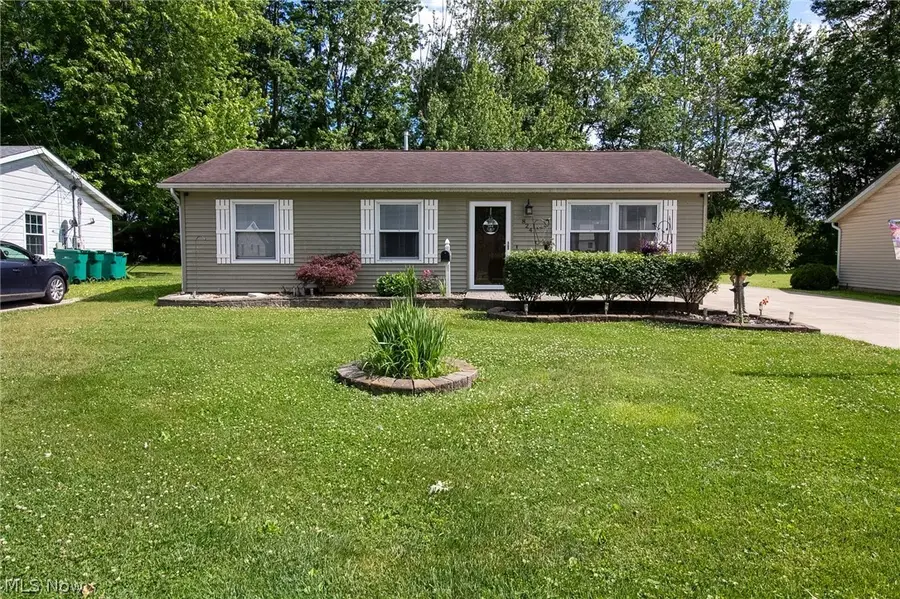 824 S Nearing Circle, Geneva, OH 44041 - #2