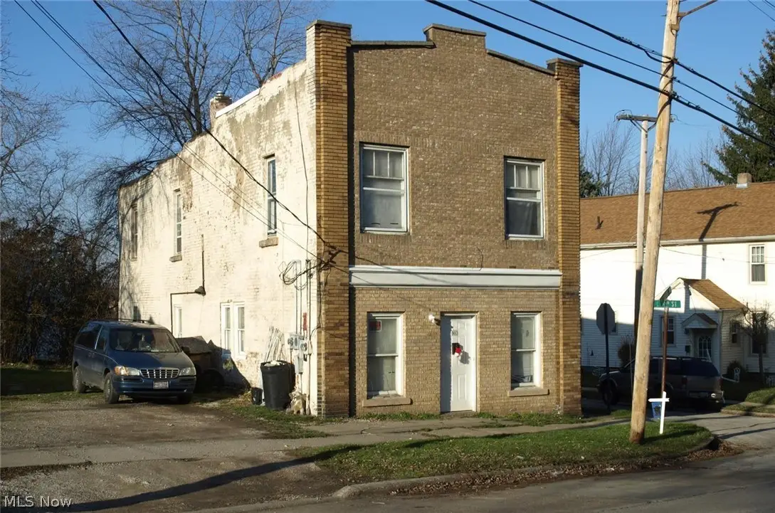 903 Columbus Avenue, Ashtabula, OH 44004 - #1