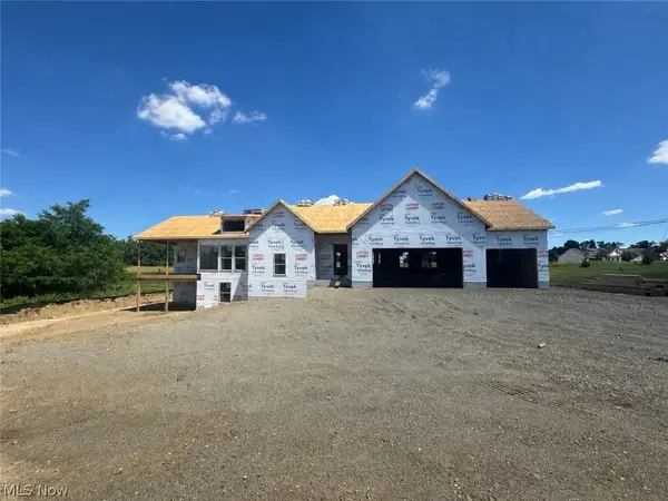 531 Gentlebrook Sw Boulevard, Hartville, OH 44632