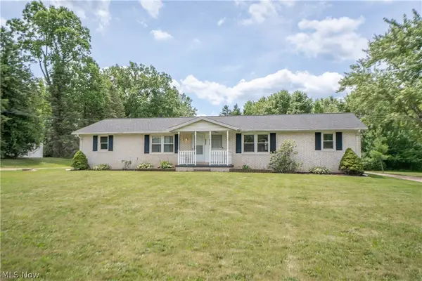 3090-3092 Brumbaugh Nw Street, North Canton, OH 44720