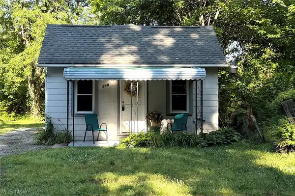 318 Joseph Avenue, Barberton, OH 44203