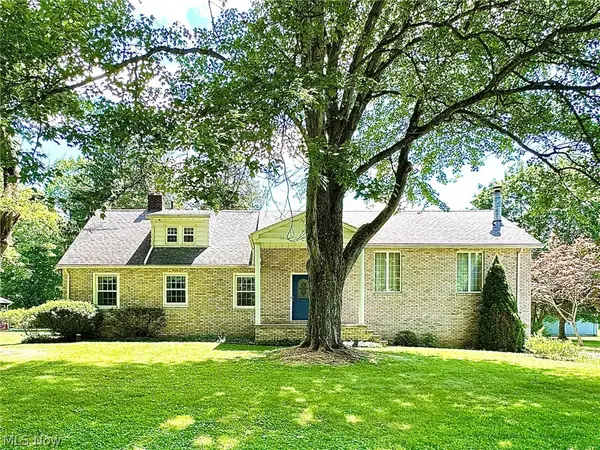 1465 Warner Road, Hubbard, OH 44425