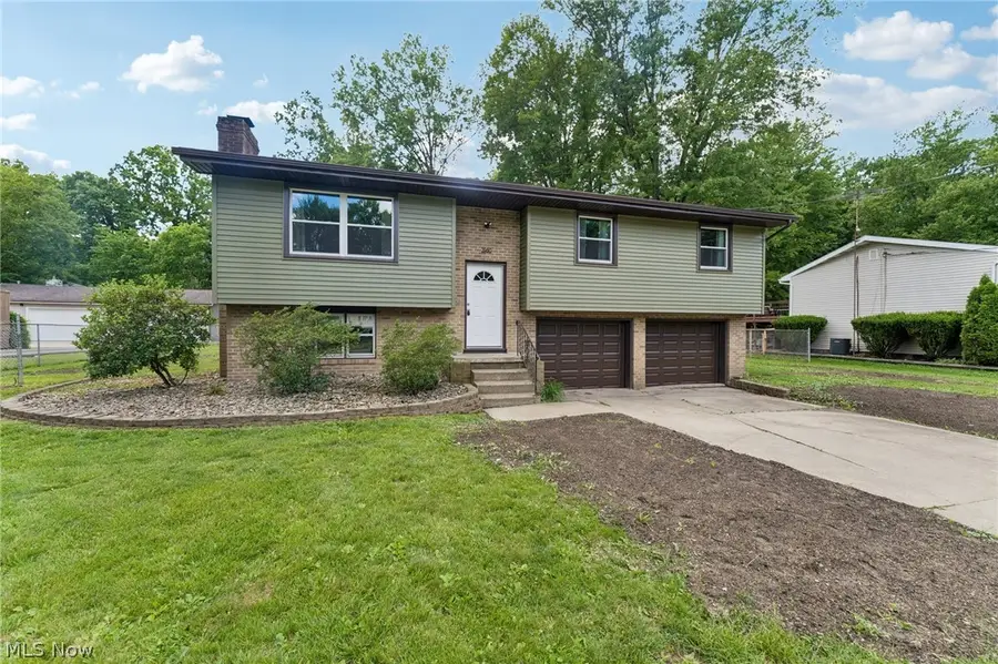 2980 Rosetta Boulevard, Newton Falls, OH 44444 - #2