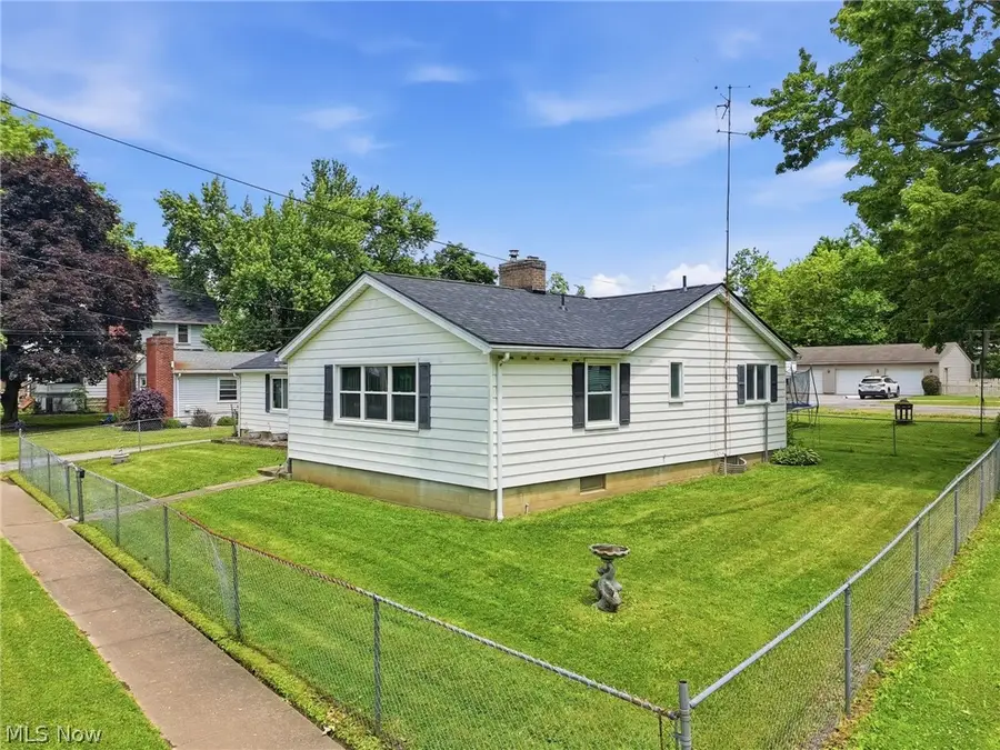 14 N Cross Street, Columbiana, OH 44408 - #2