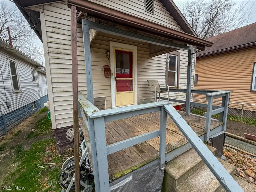 1705 Cleveland Avenue, East Liverpool, OH 43920 - #2