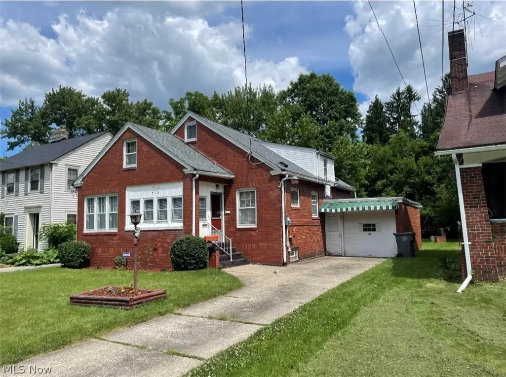 516 Parkcliff Avenue, Youngstown, OH 44511 - #1