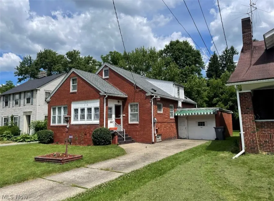 516 Parkcliff Avenue, Youngstown, OH 44511 - #2