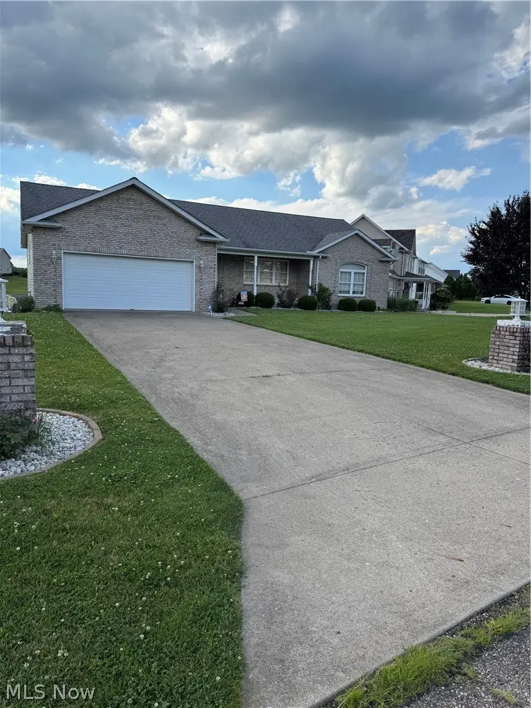 46121 Country Lake Drive, Saint Clairsville, OH 43950 - #3