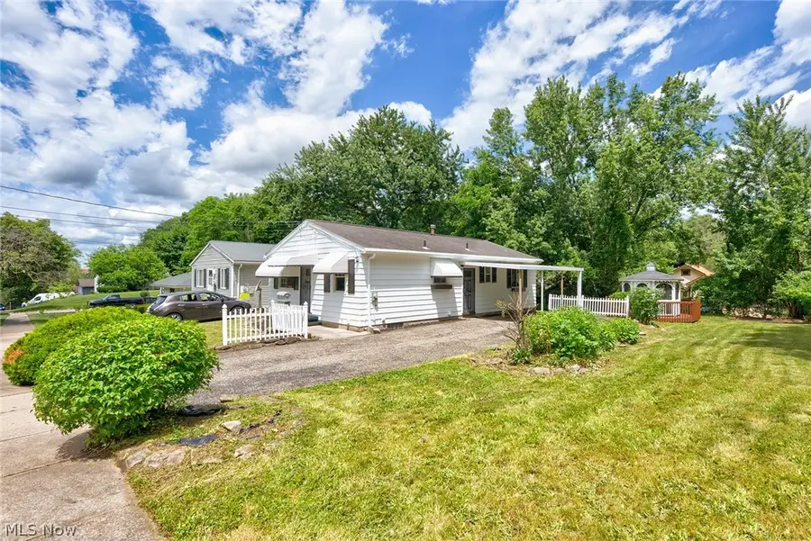 1163 Tonawanda Avenue, Akron, OH 44305 - #2