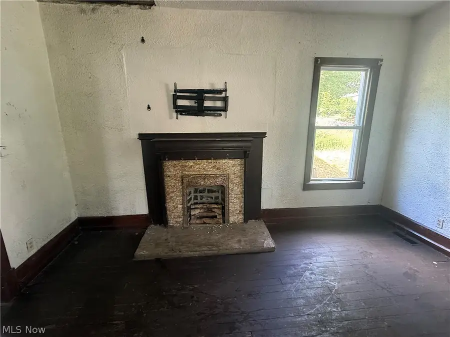 34 Montgomery, Youngstown, OH 44406 - #3