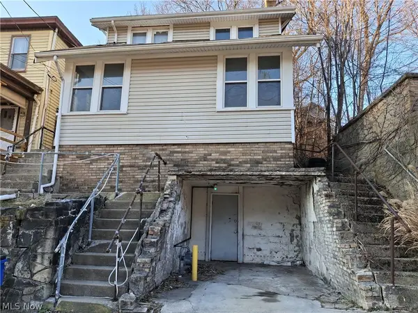 909 Bradshaw Avenue, East Liverpool, OH 43920