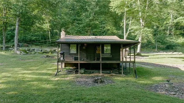 20510 County Road 6, Coshocton, OH 43812