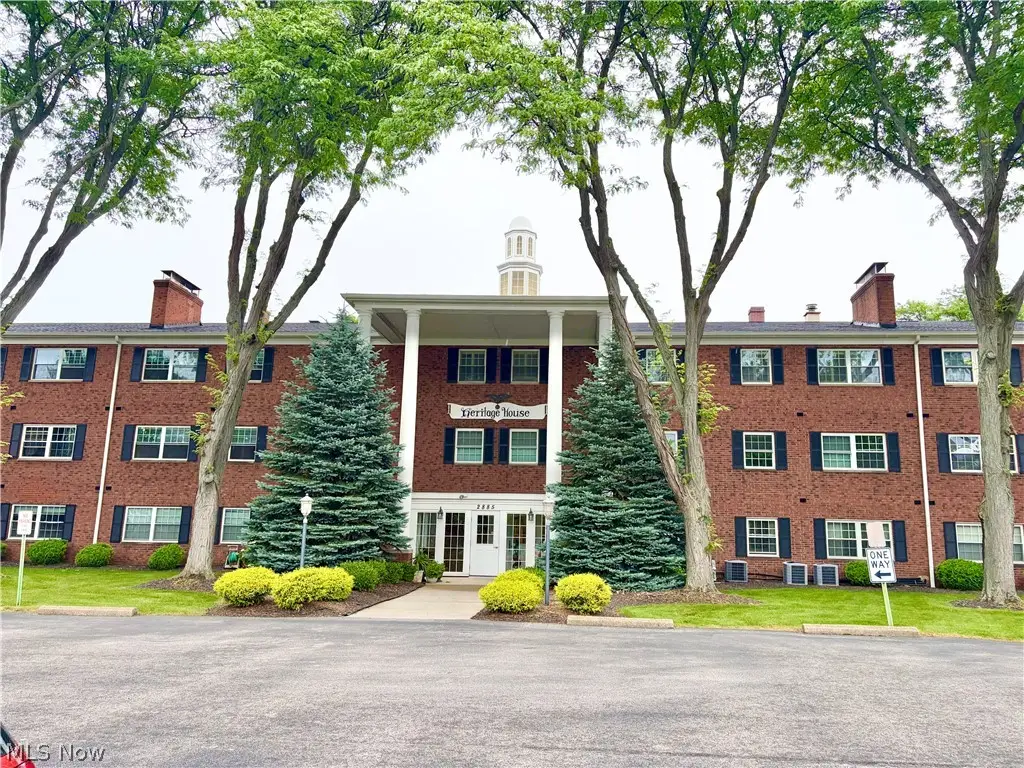 2885 Pease Drive #221, Rocky River, OH 44116 - #1