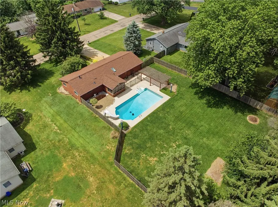 5155 Oakvale Sw Street, Canton, OH 44706 - #2