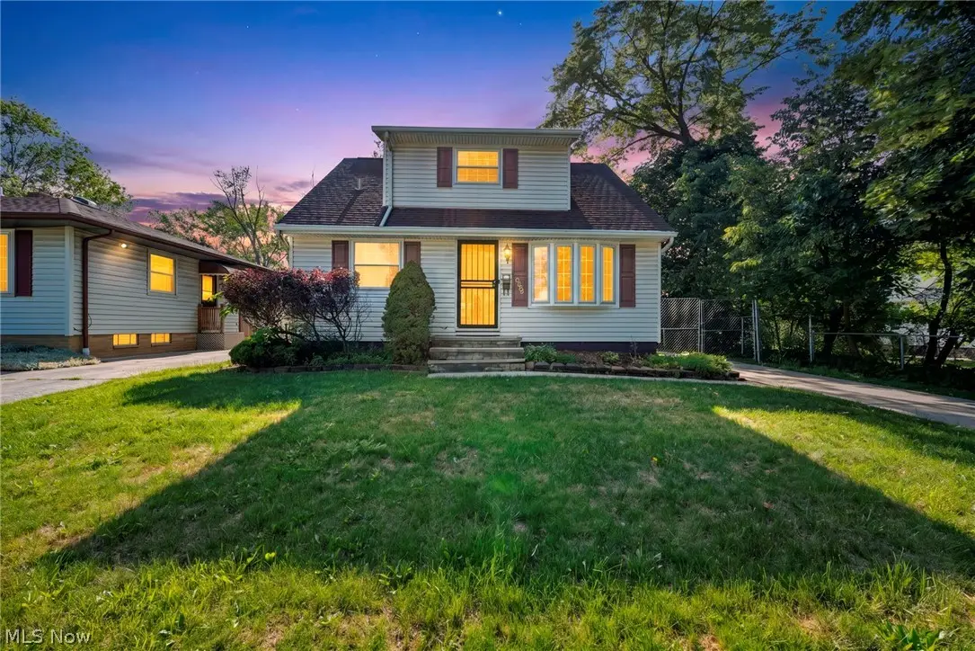 4630 W 190th Street, Cleveland, OH 44135 - #1