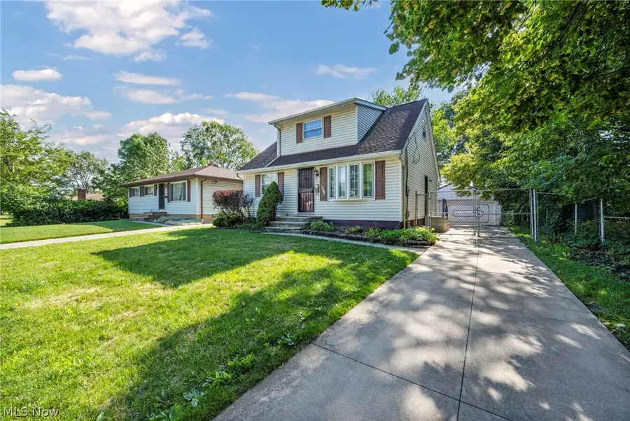 4630 W 190th Street, Cleveland, OH 44135 - #3