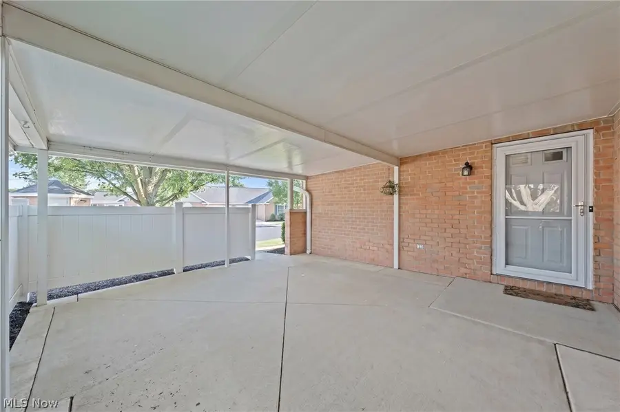 1543 Danube Nw Drive, Uniontown, OH 44685 - #3