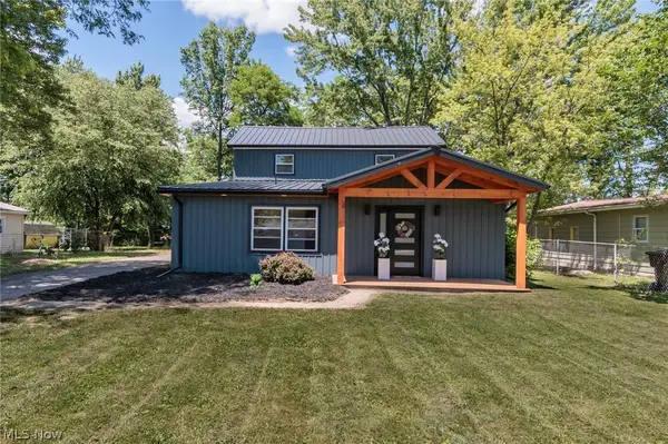 35032 East Road, Grafton, OH 44044