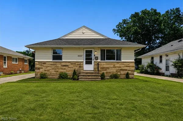 4557 W 223rd Street, Fairview Park, OH 44126