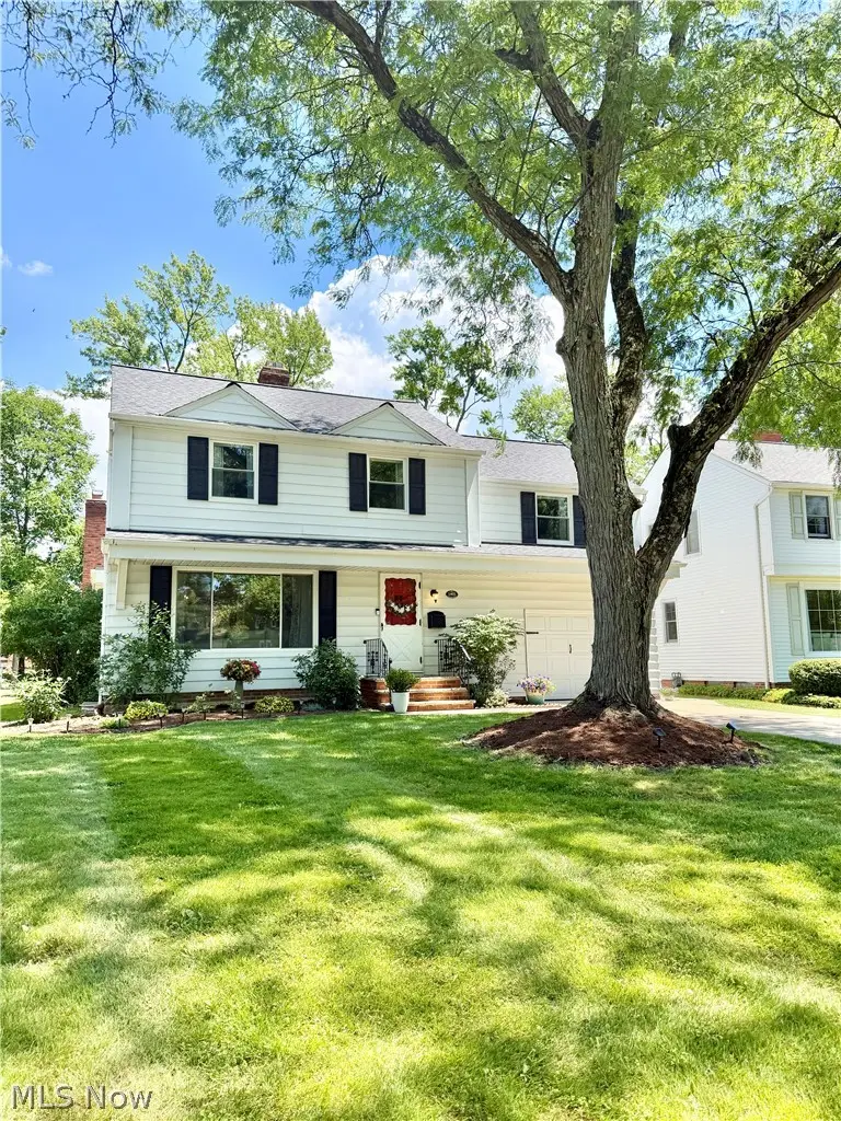 1403 Croyden Road, Lyndhurst, OH 44124 - #3